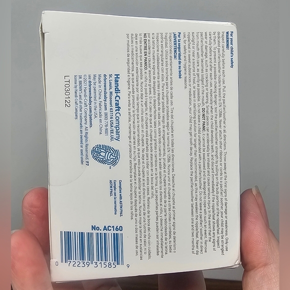 Dr. Brown's Baby Lovey GIRAFFE Pacifier and Teether Holder Happy Paci 0-12 m NEW - Picture 6 of 7